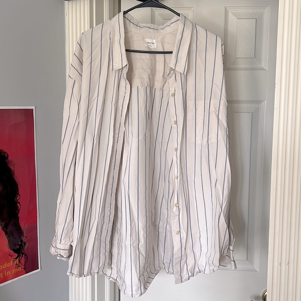 ARITZIA / WILFRED FREE BUTTON UP WOMEN’s REALX SHIRT LINEN BUTTON UP SHIRT